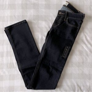 NWT Hollister Low Rise Skinny Jeans Size 1L